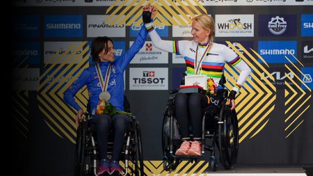 Medal Ceremony | Individual Time Trial – Women and Men H1-2, T1-2