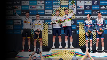 Medal Ceremony | Road Race - Men and Women Tandem