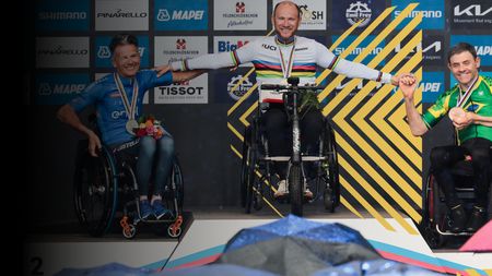 Medal Ceremony | Road Race - Men H1-2 and Women H1-5  