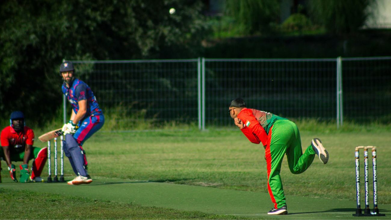 Group Stage - Romania vs Hungary