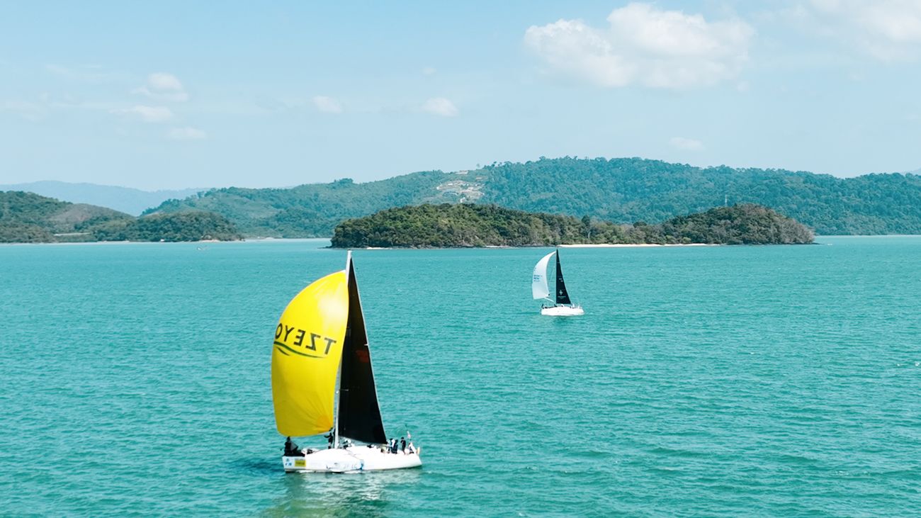 S1:E4 Classic Regattas and High-Tech Foiling