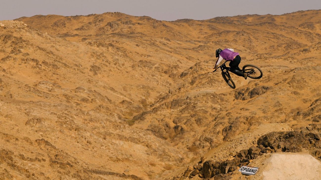S1:E14 Marathon Milestones and Extreme Terrains
